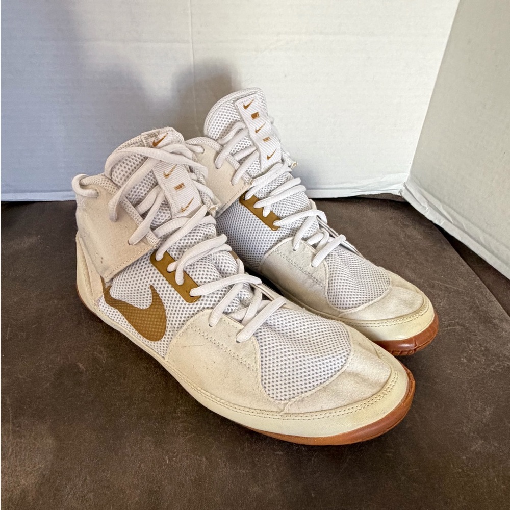 Nike Fury High-Top Wrestling shoe MMA Combat Men’s size 9